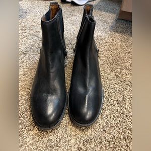 Frye Carly Zip Chelsea boots Size 10B
